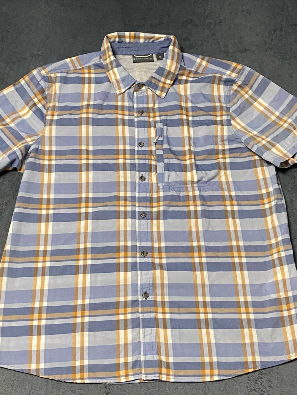 Free Country Shirt Mens XL Plaid Short Sleeve Button Up Vented Fishing Utility
